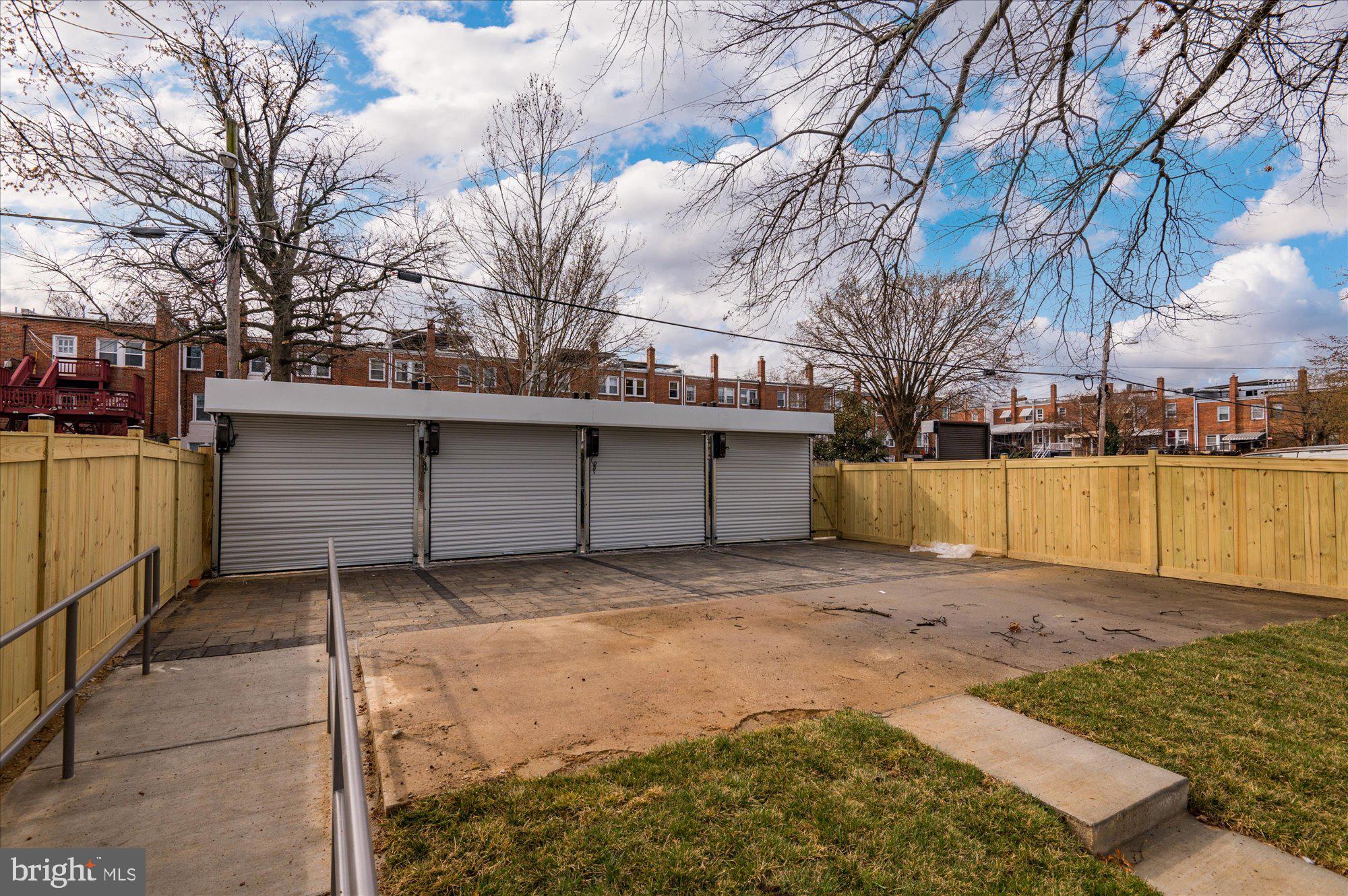 232 HAMILTON STREET NW 2