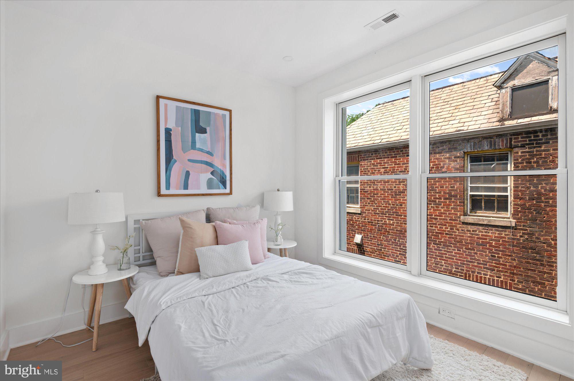 232 HAMILTON STREET NW 5