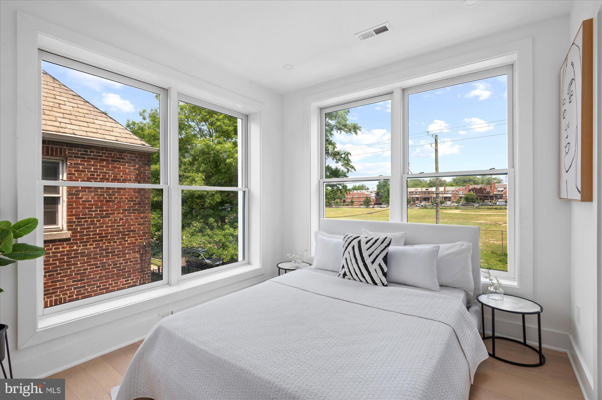 232 HAMILTON STREET NW 5
