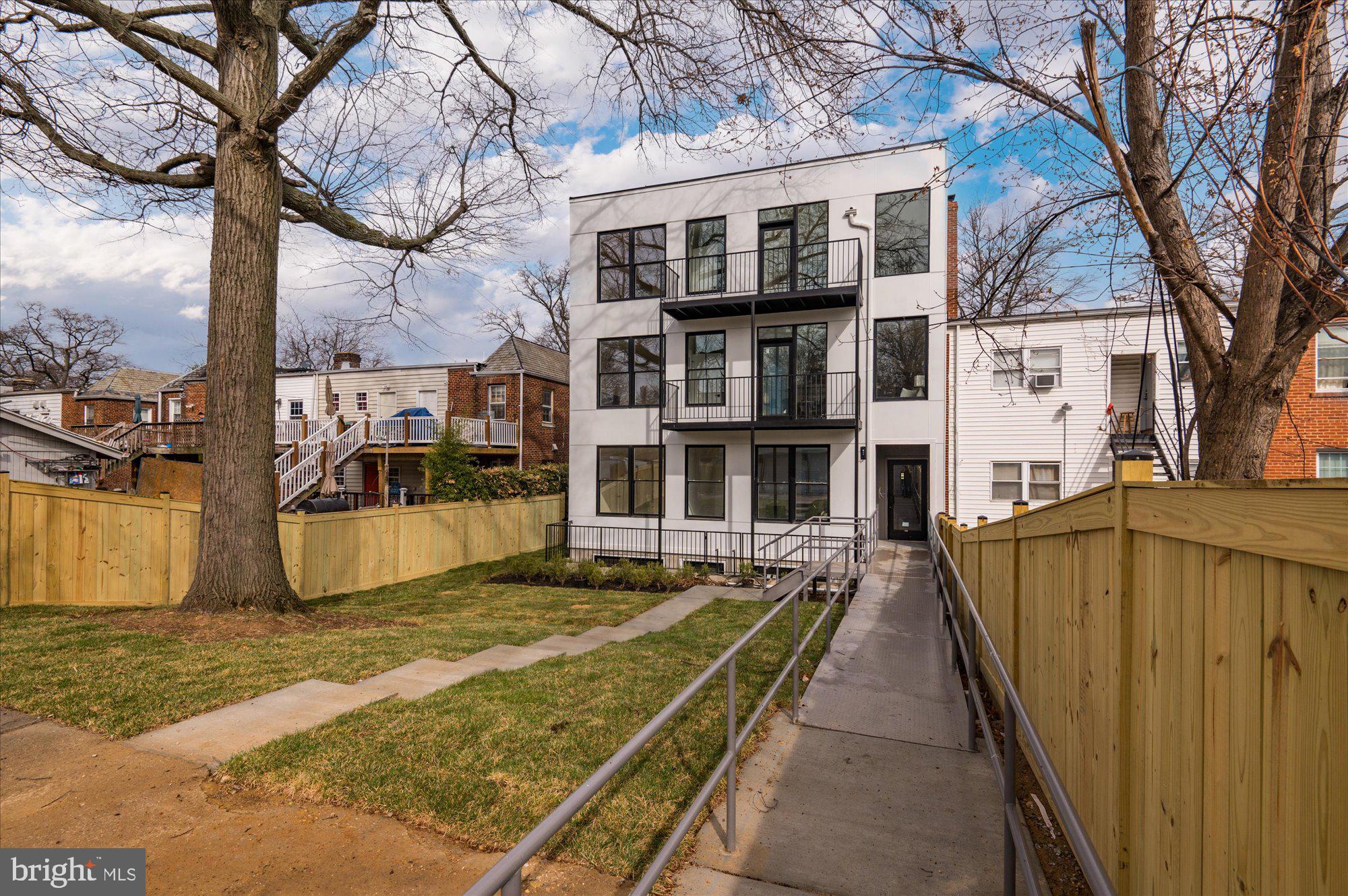 232 HAMILTON STREET NW 5