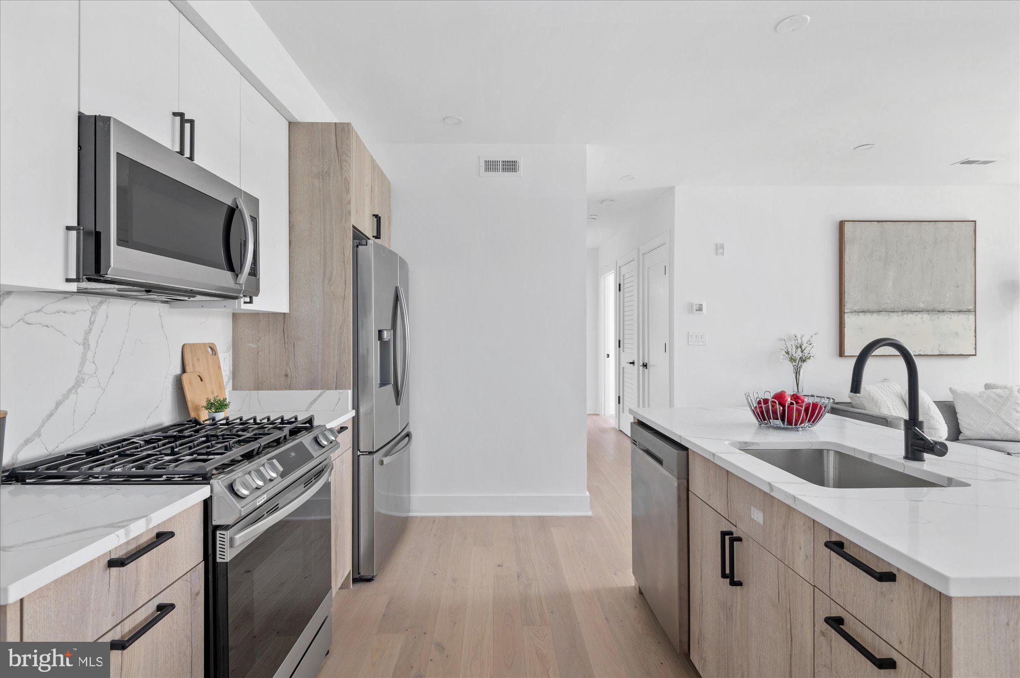 232 HAMILTON STREET NW 5
