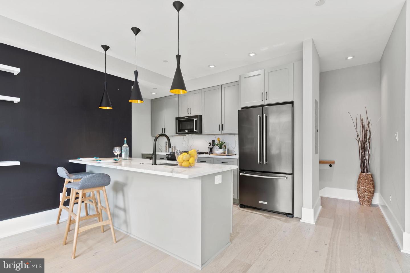 1944 Capitol Ave NE #1