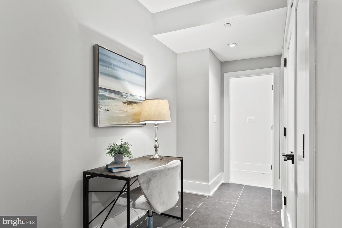 1944 Capitol Ave NE #1