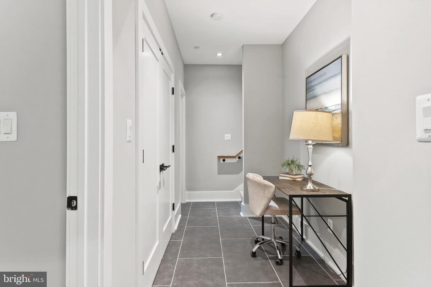 1944 Capitol Ave NE #1