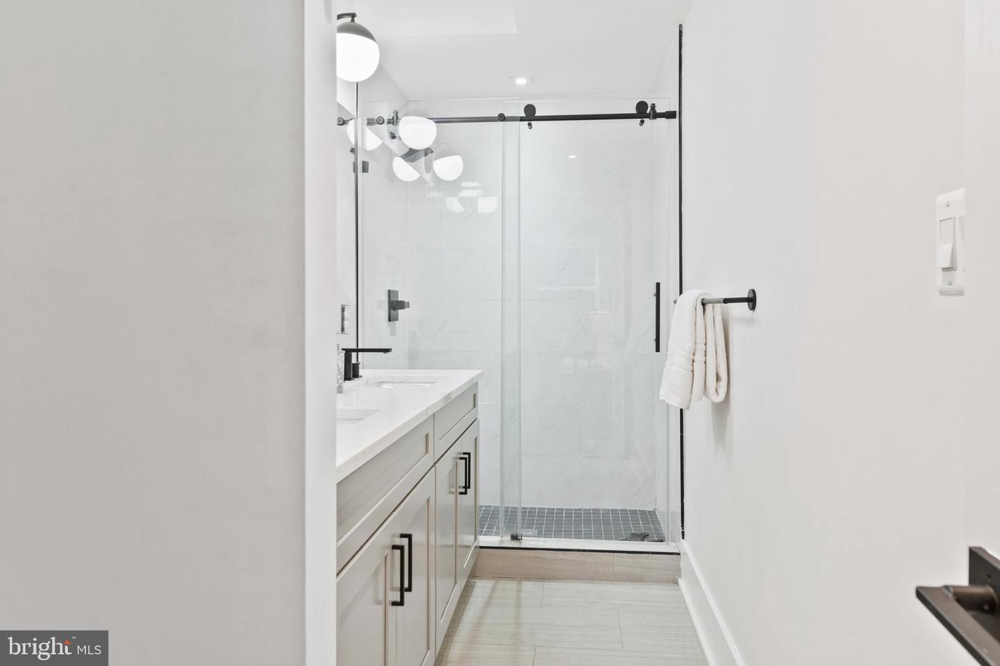 1944 Capitol Ave NE #1