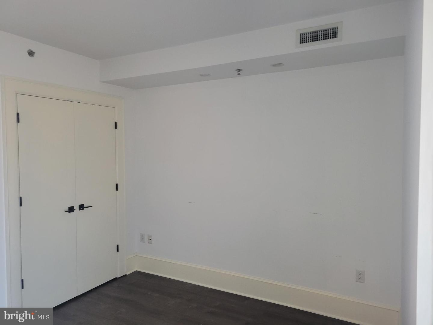 1011 M St NW #804