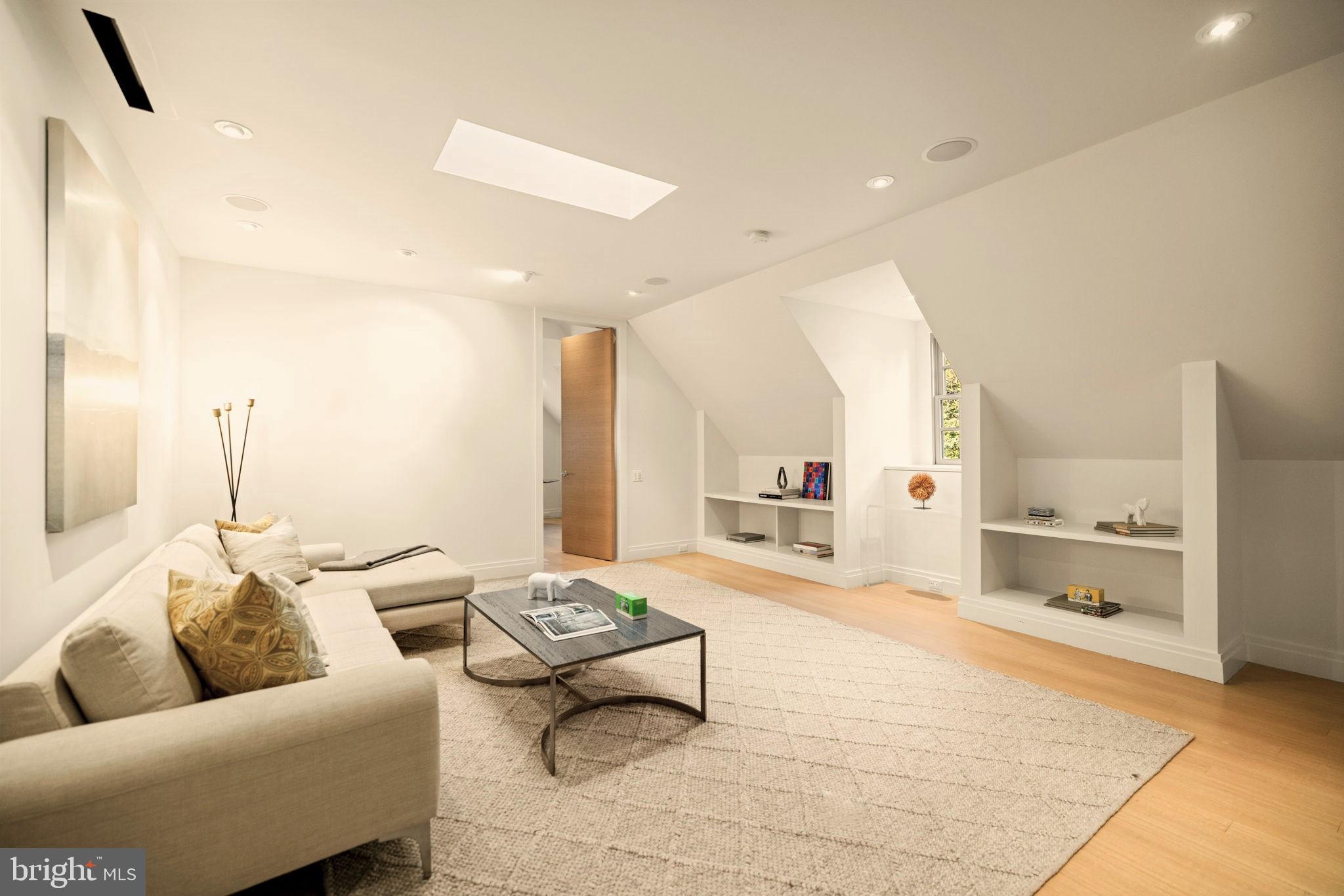 2438 BELMONT ROAD NW