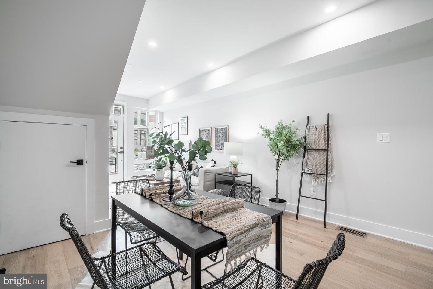 1923 Capitol Ave NE #1