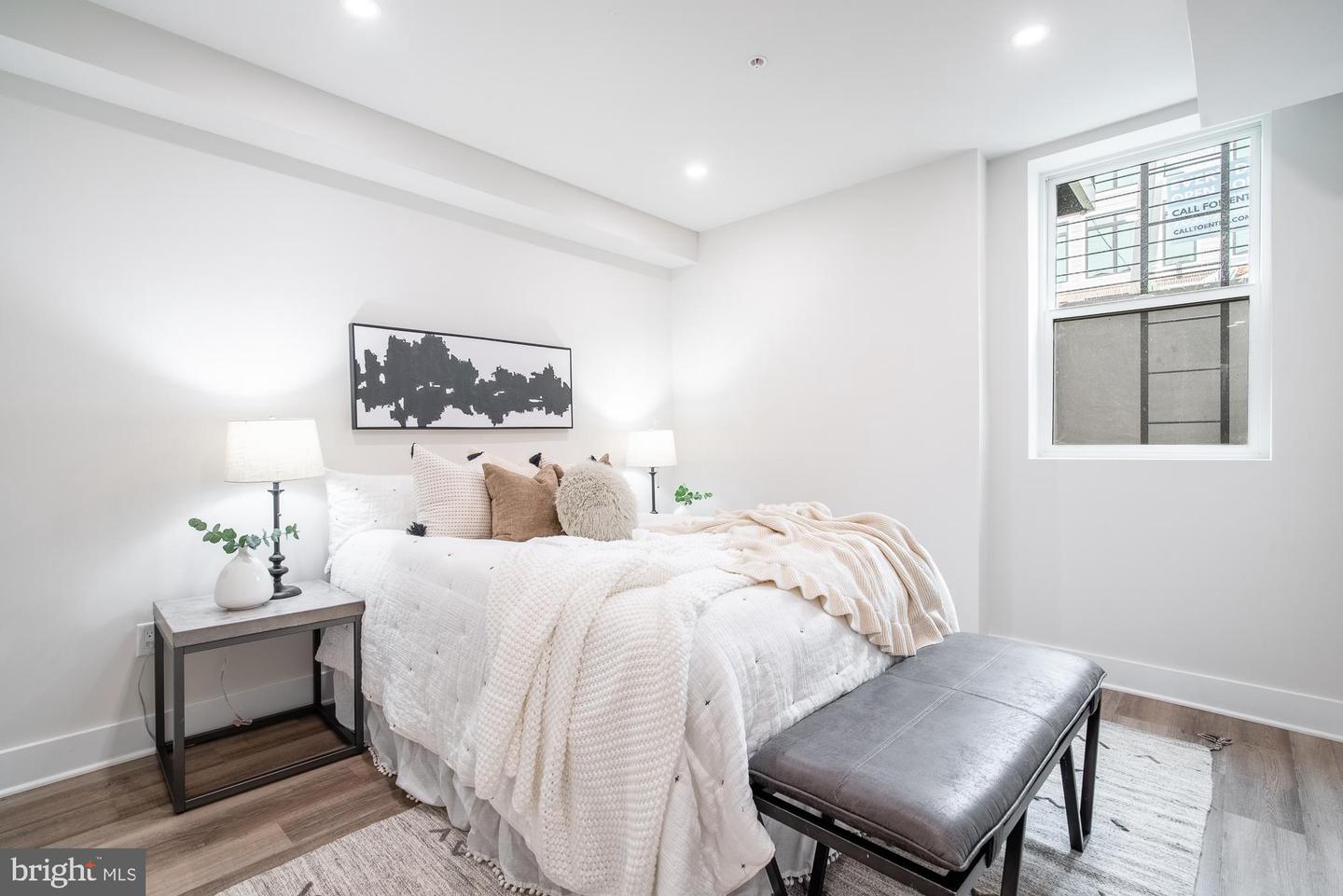 1923 Capitol Ave NE #1