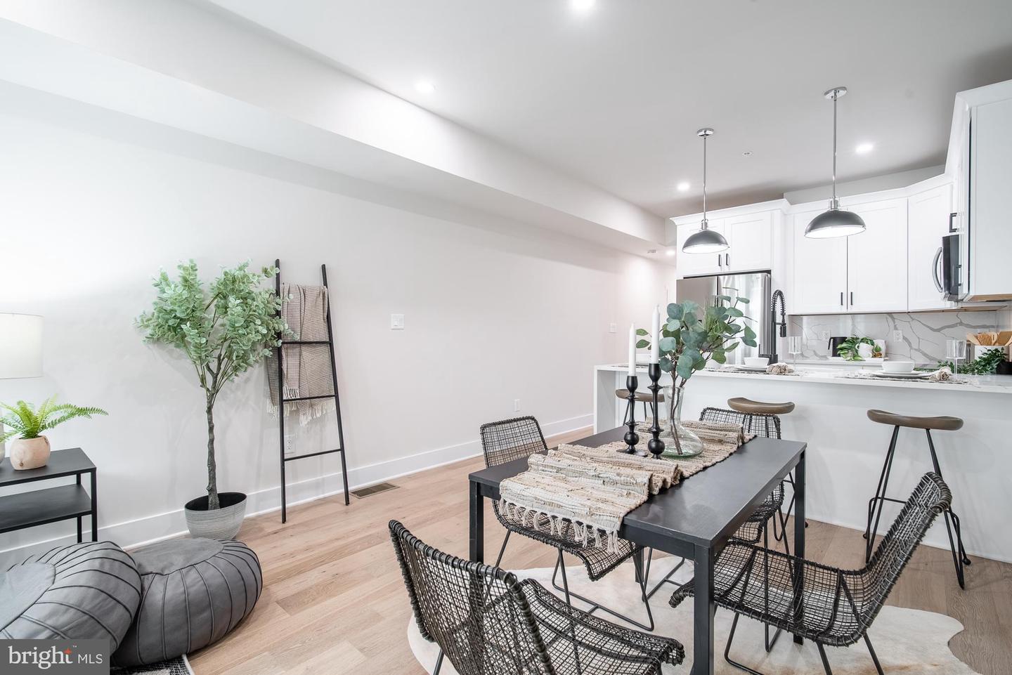 1923 Capitol Ave NE #1