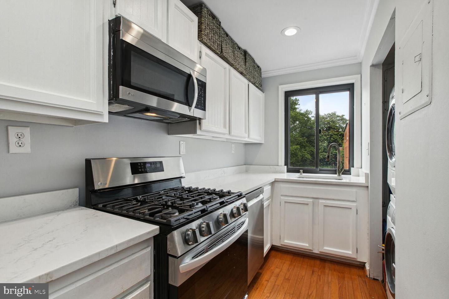 3815 Davis Pl NW #4