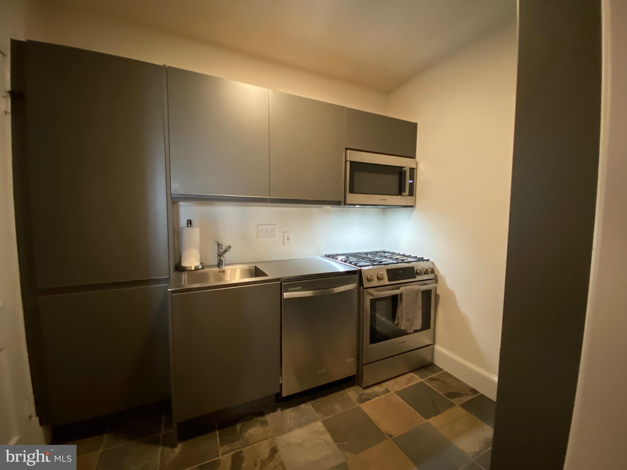 3020 Dent Pl NW #10w