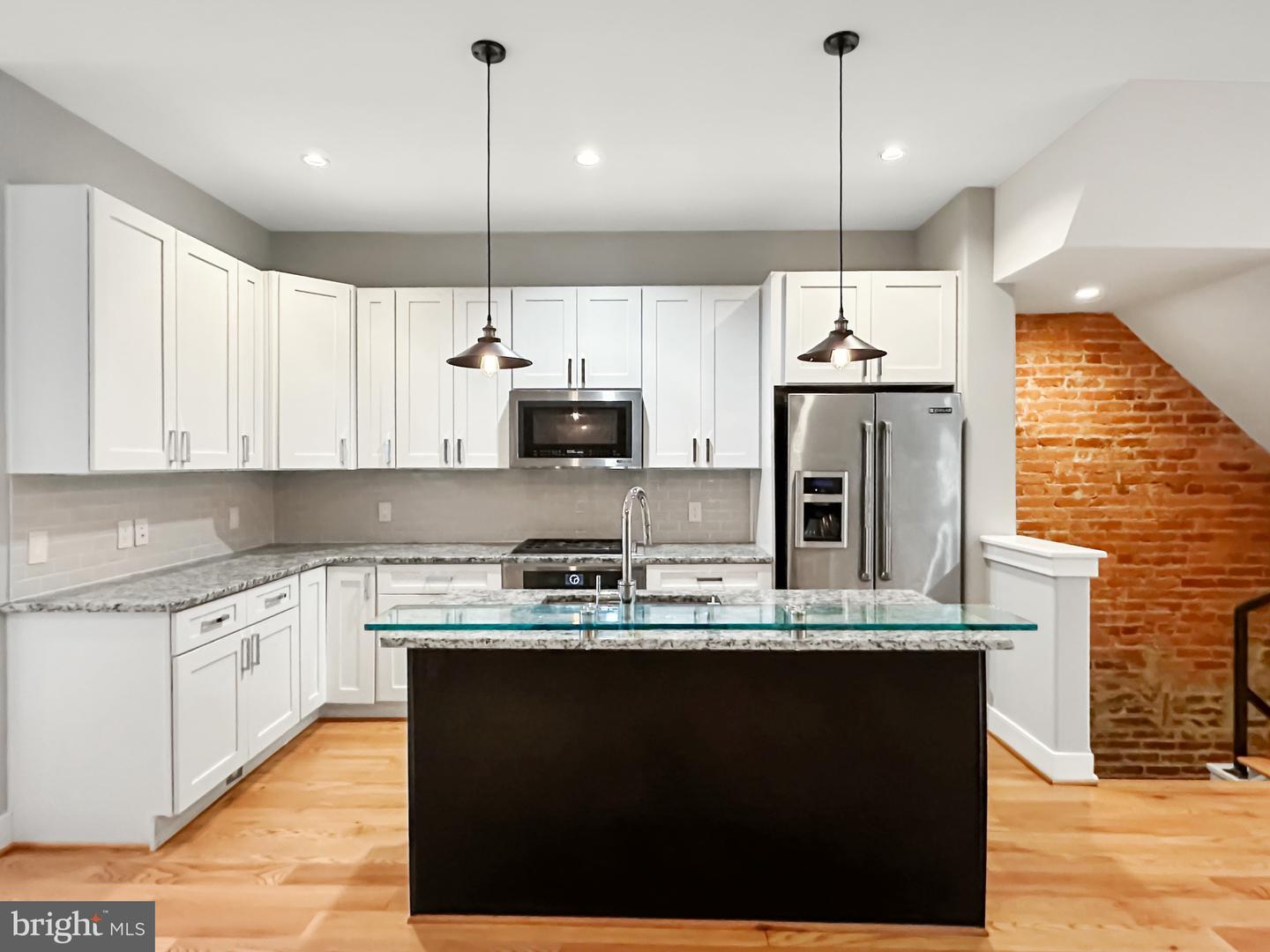 122 Bryant St NW #1