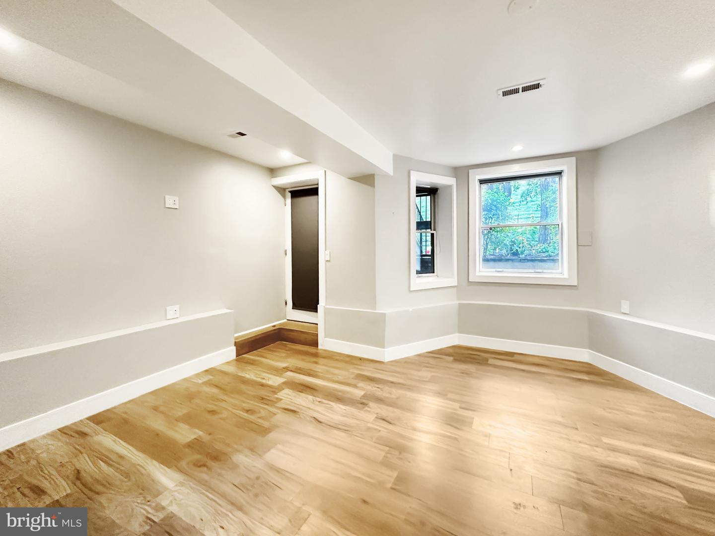 122 Bryant St NW #1