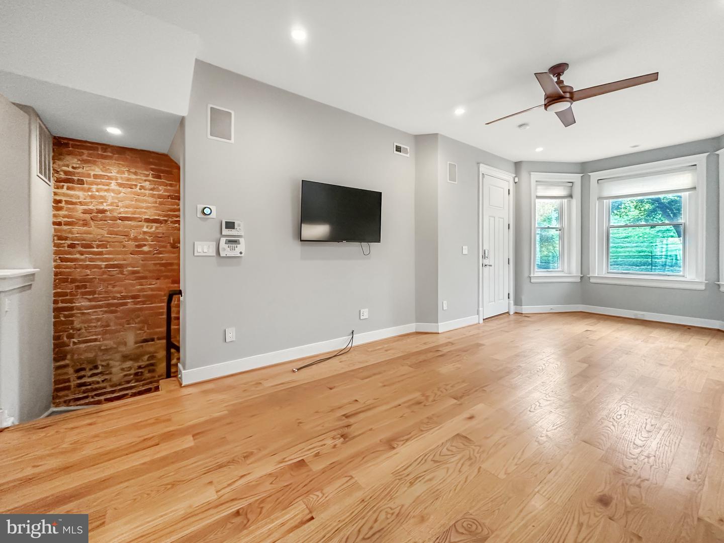 122 Bryant St NW #1
