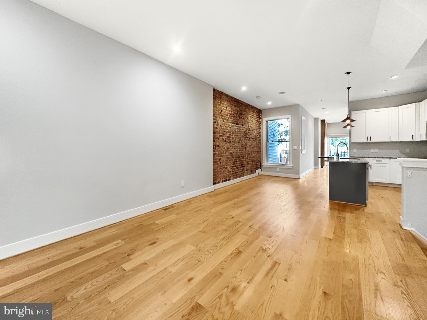 122 Bryant St NW #1