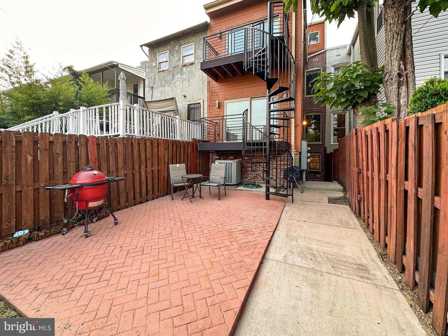 122 Bryant St NW #1