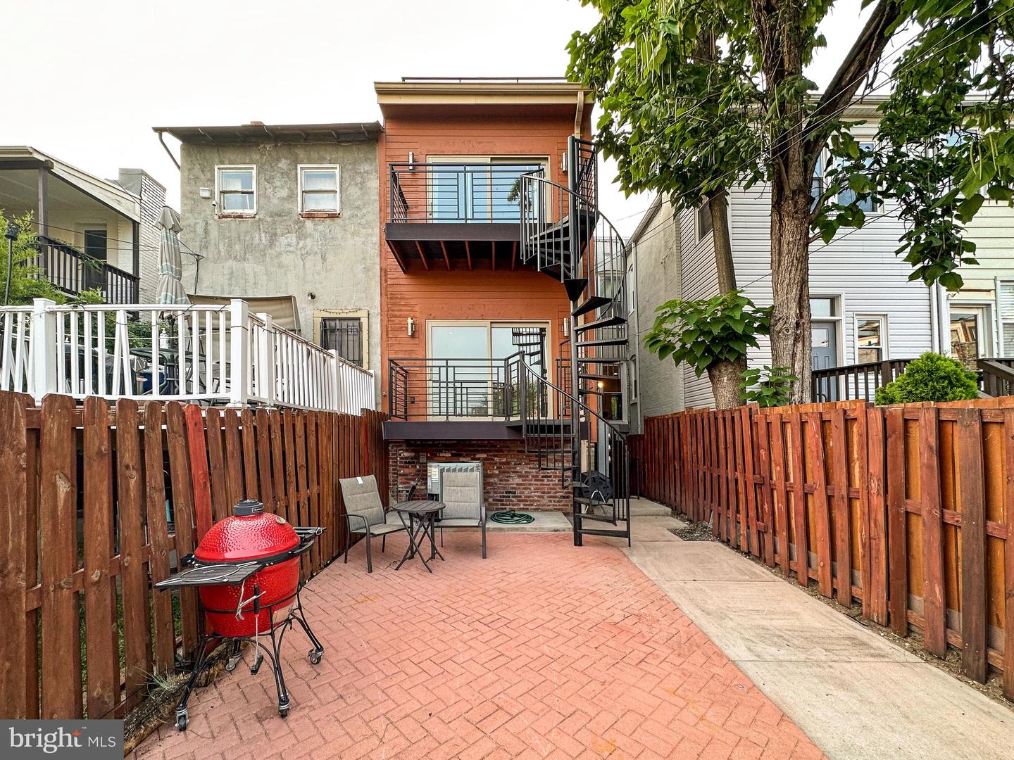 122 Bryant St NW #1