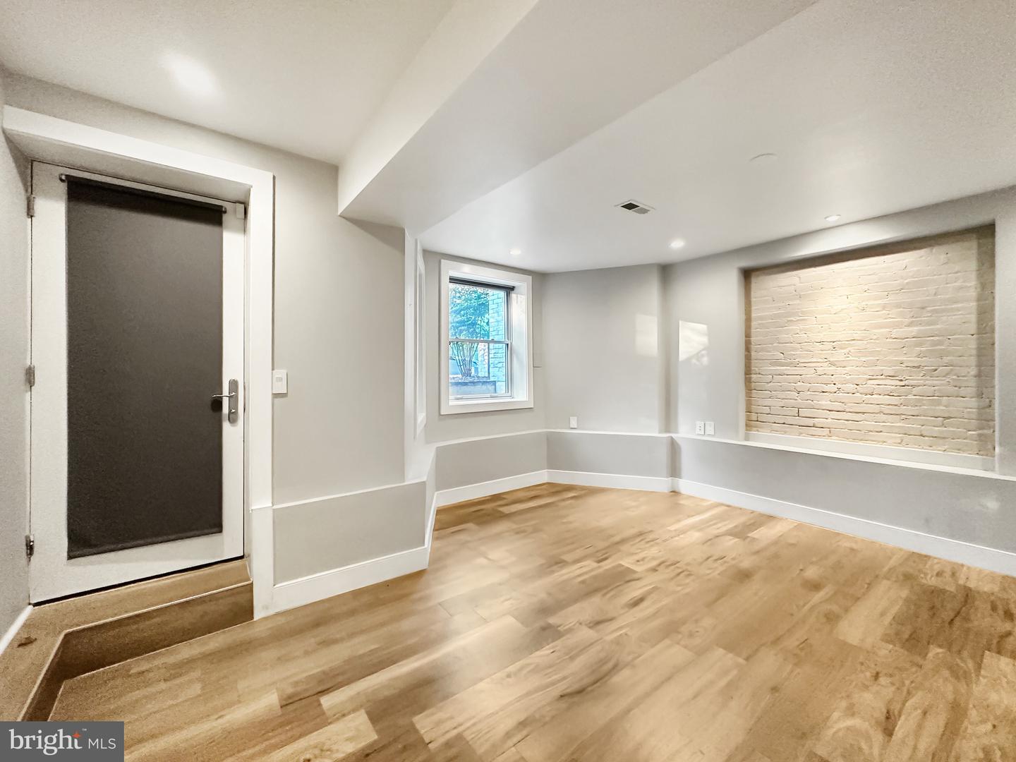 122 Bryant St NW #1