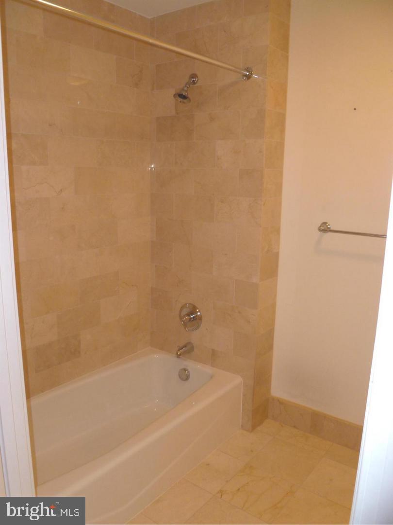 2425 L St NW #510