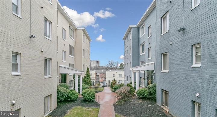 717 Brandywine St SE #T-1