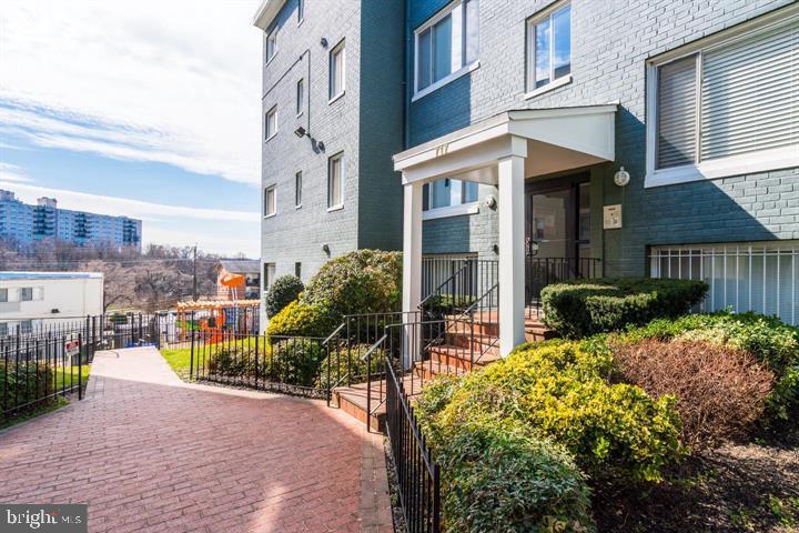717 Brandywine St SE #T-1