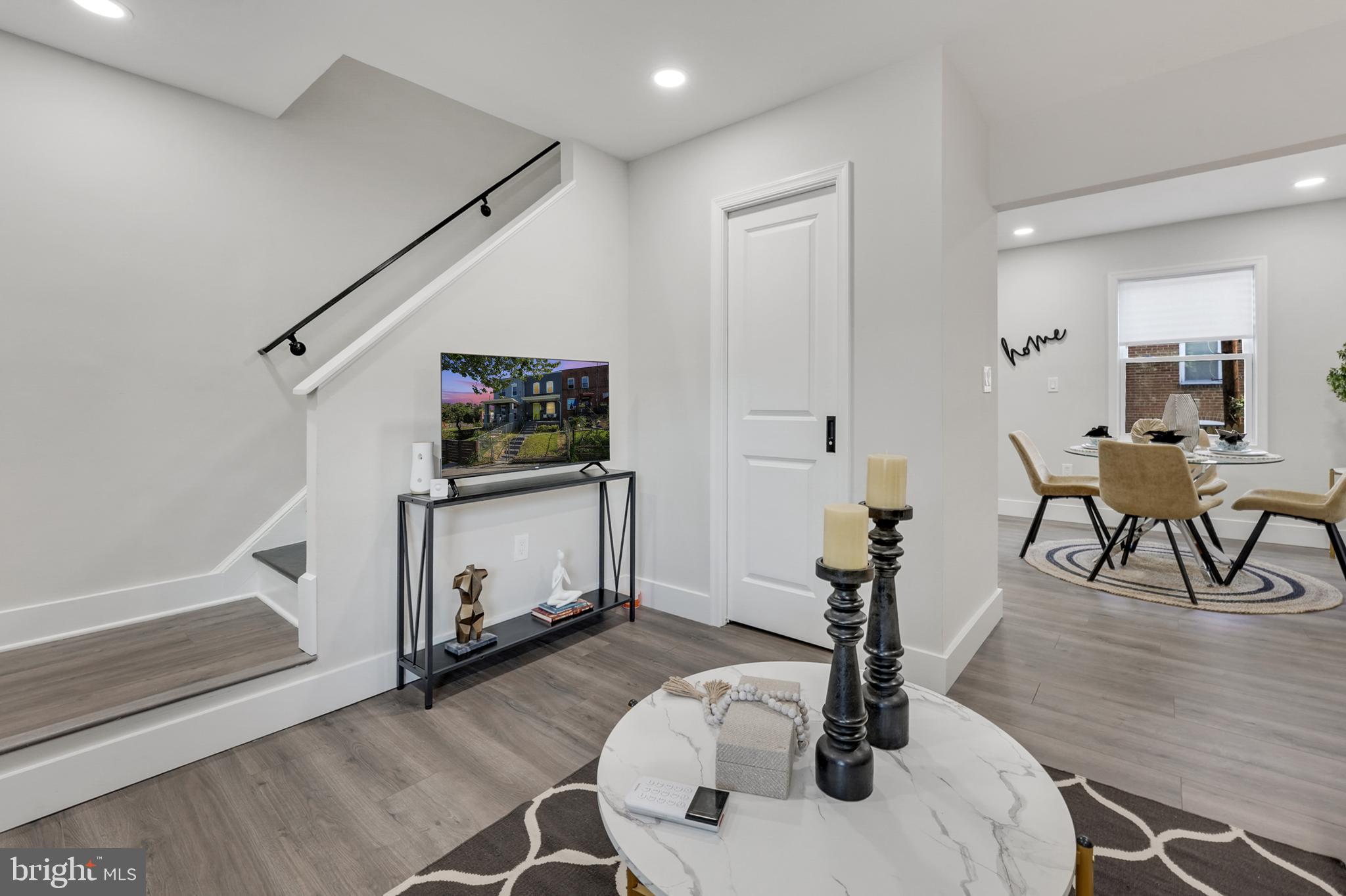 1438 Howard Rd SE