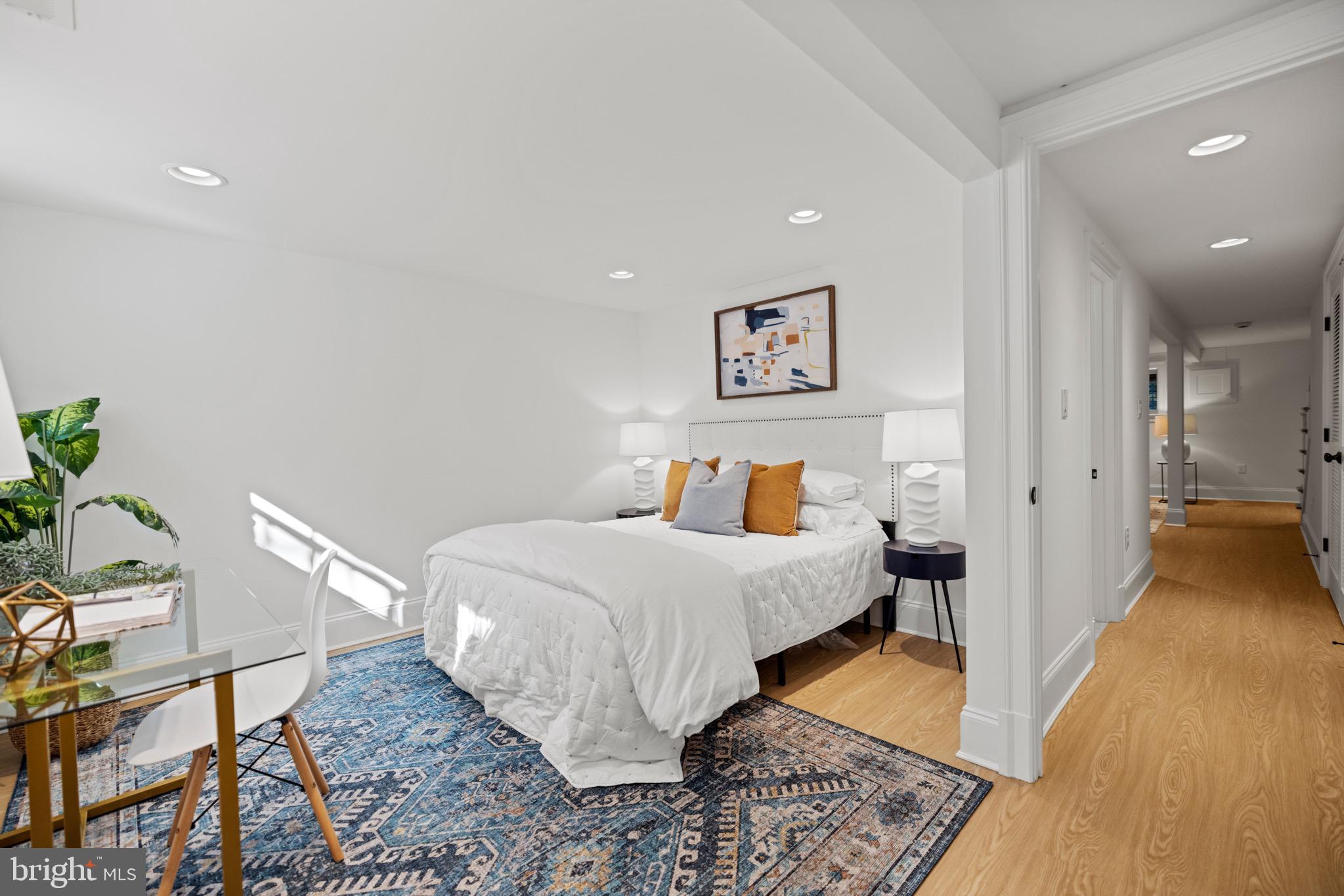 1422 TAYLOR STREET NW