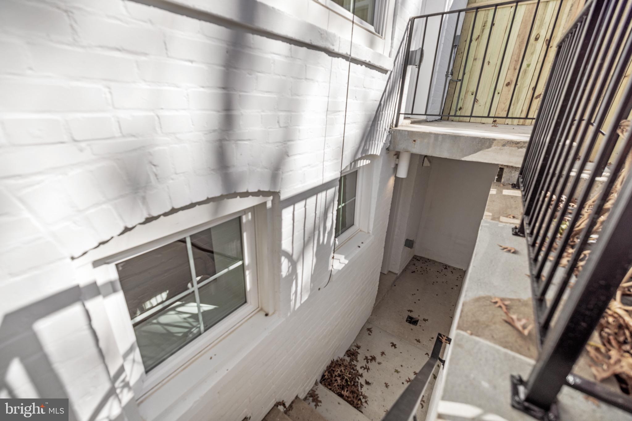 1422 TAYLOR STREET NW