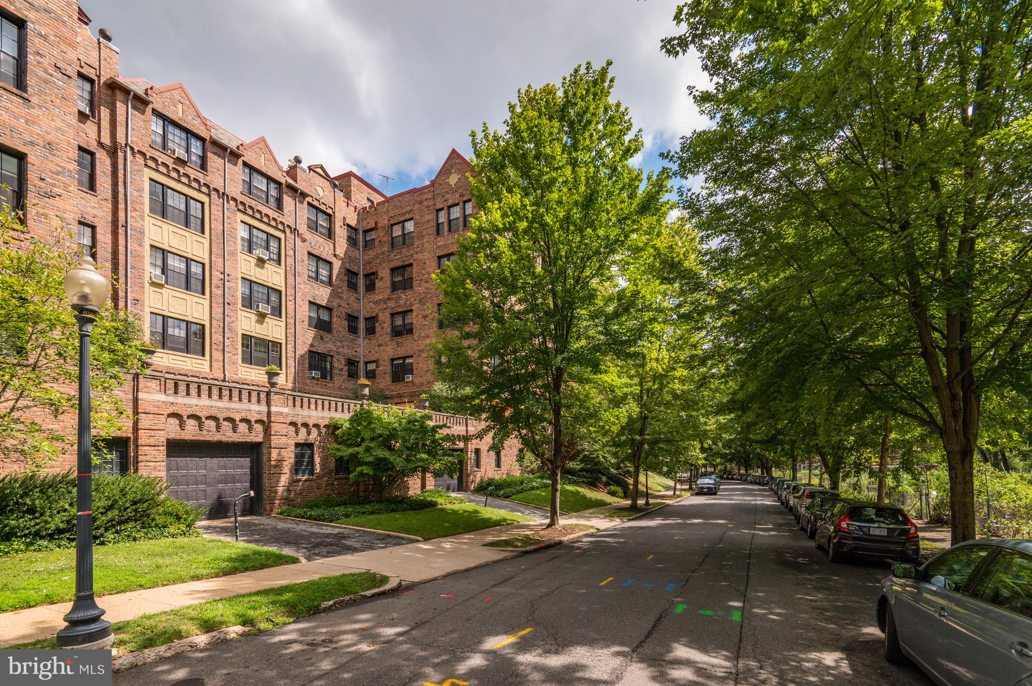 3031 Sedgwick St NW #502-E