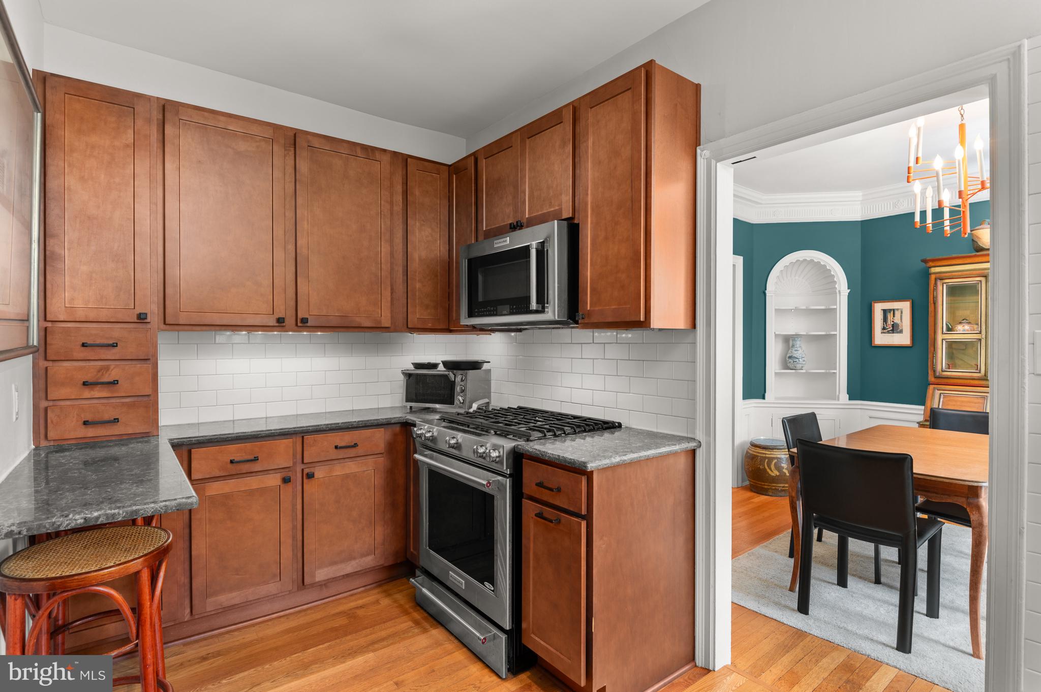 3031 Sedgwick St NW #502-E