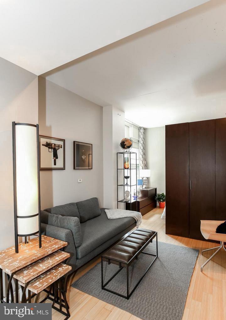 929 Florida Ave NW #4006