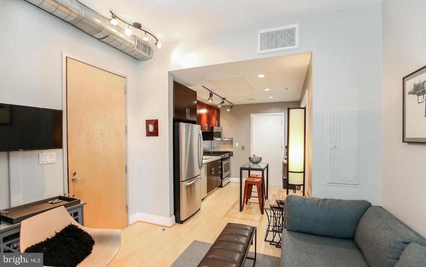 929 Florida Ave NW #4006