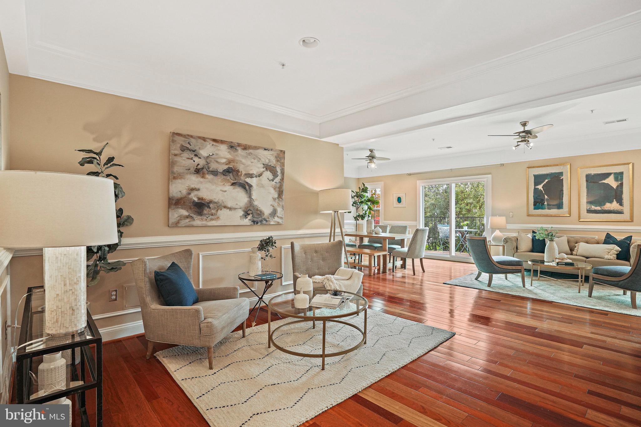 1704 E St NE #4
