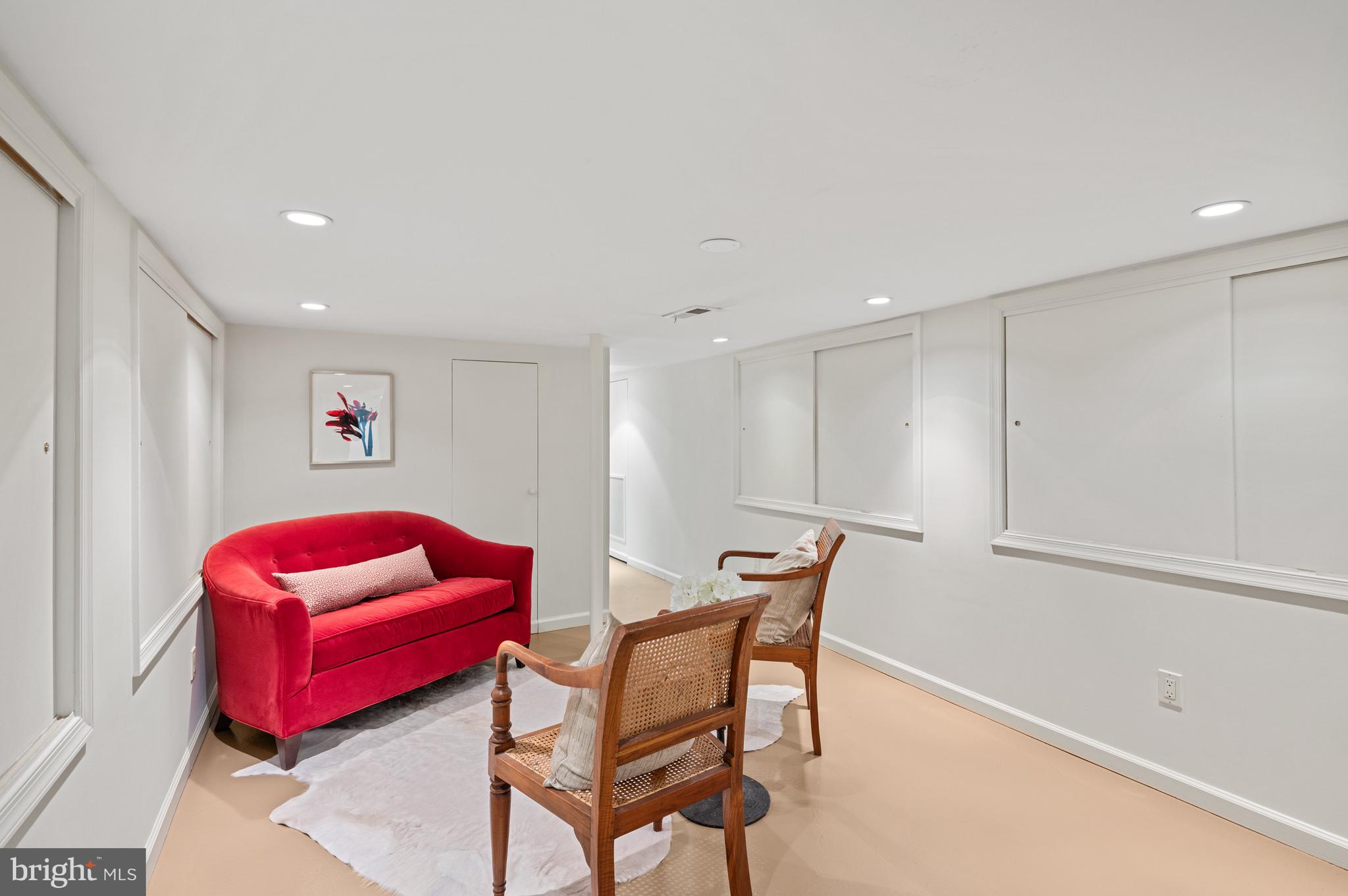 3253 P St NW