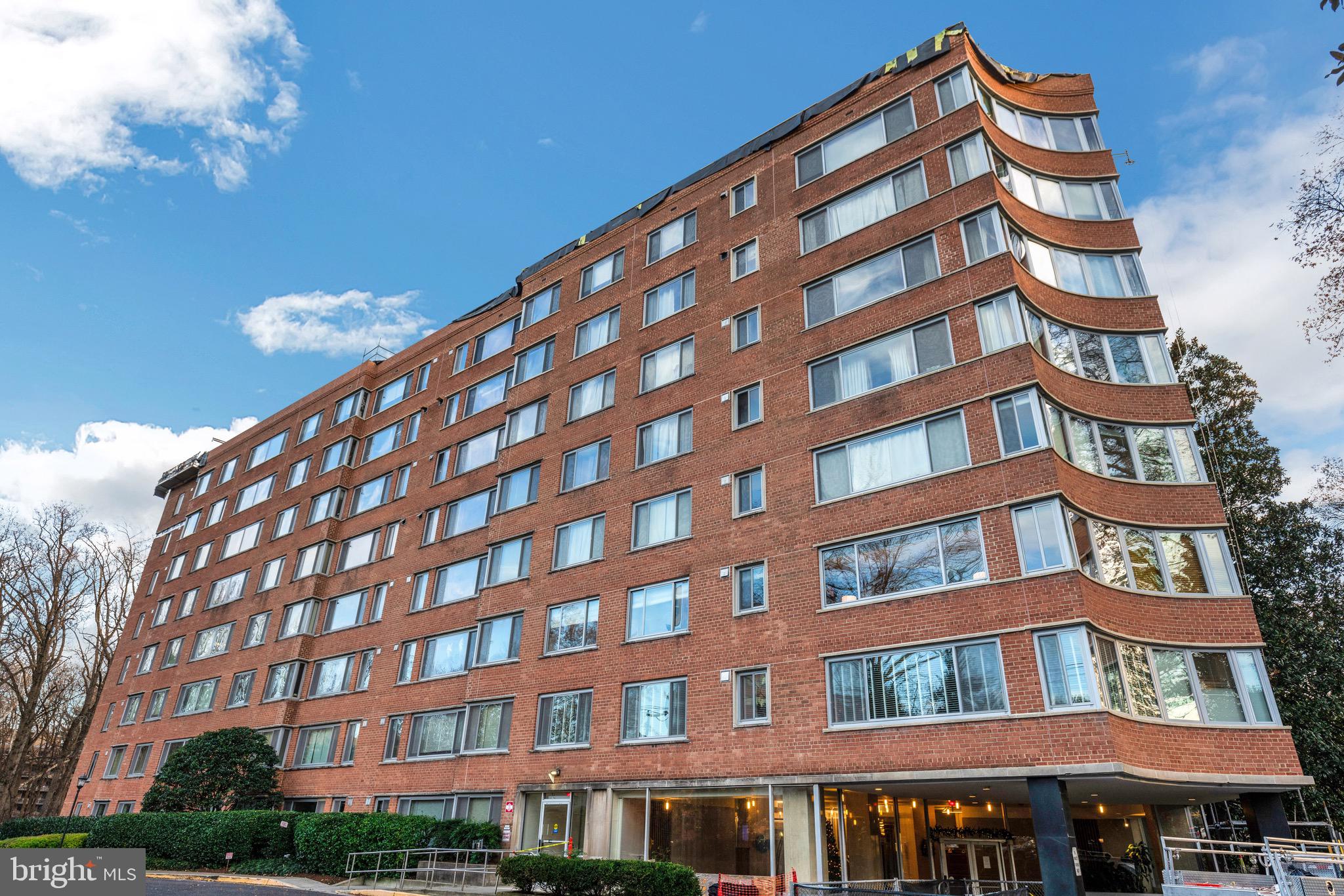 4200 Cathedral Ave NW #516