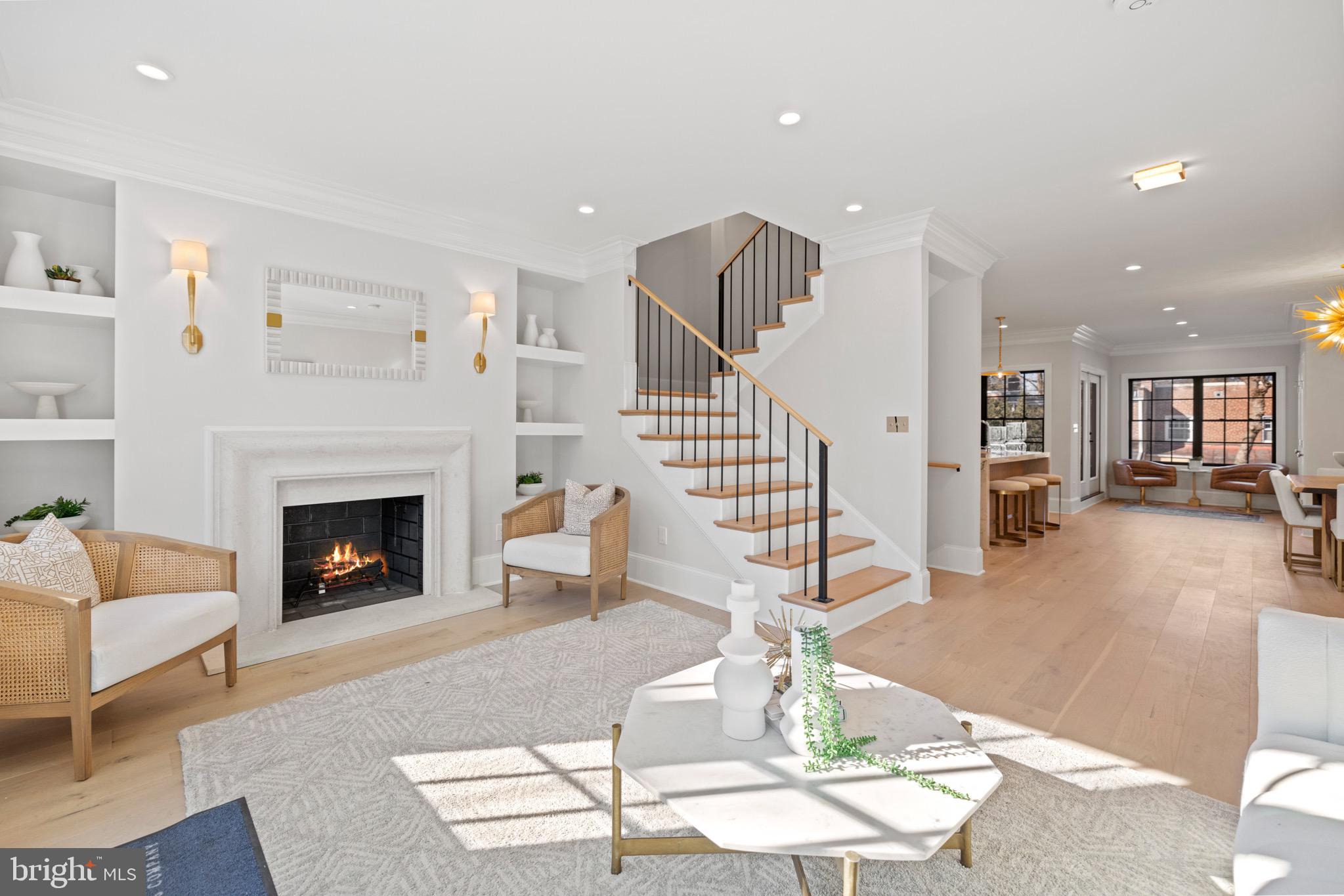 3625 EVERETT STREET NW