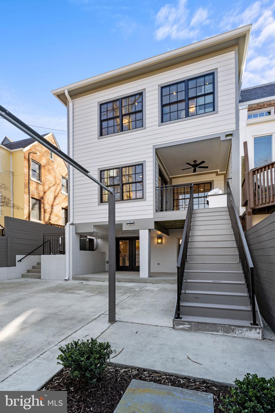 3625 EVERETT STREET NW