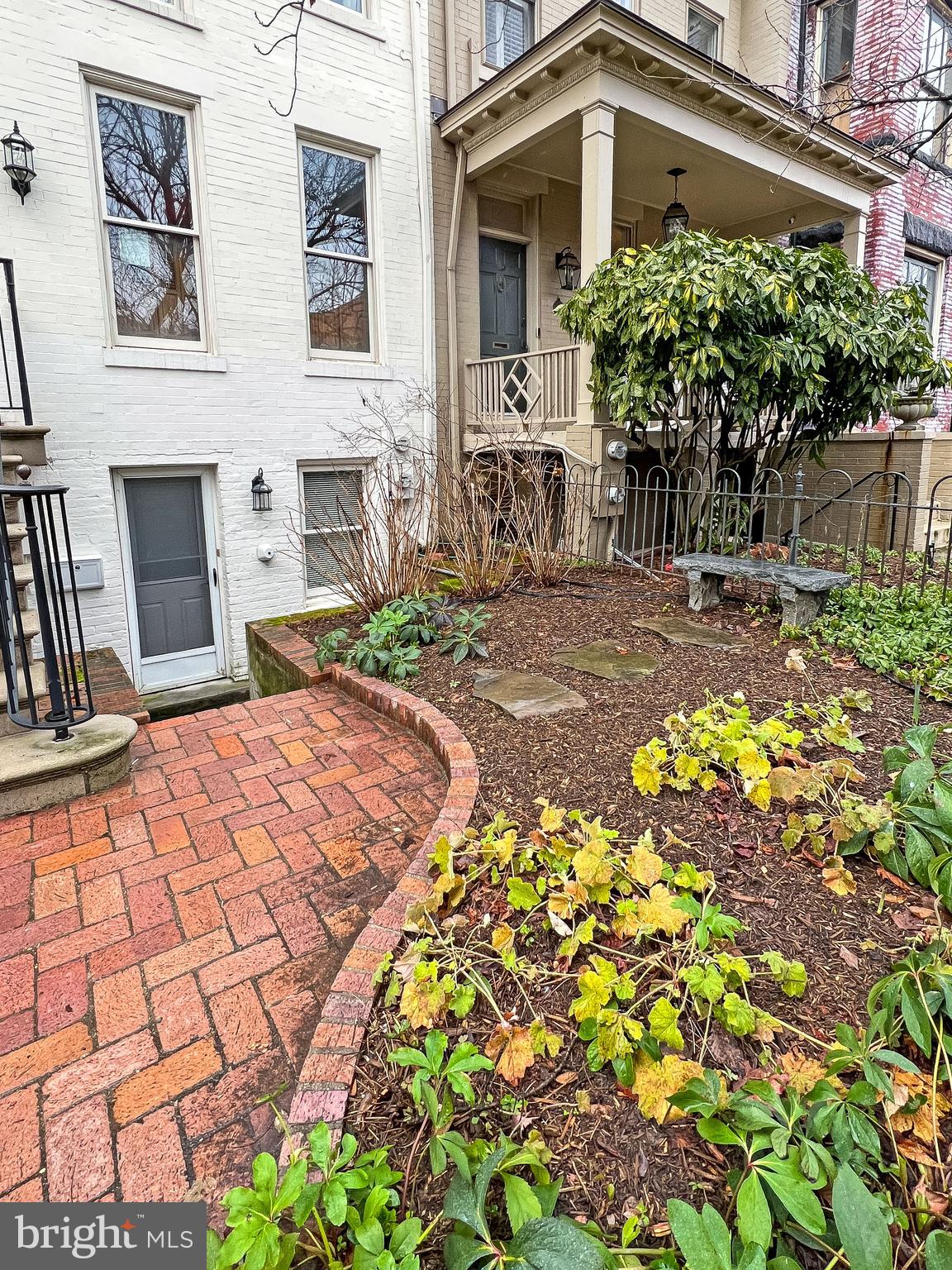 126 12TH STREET NE BASEMENT