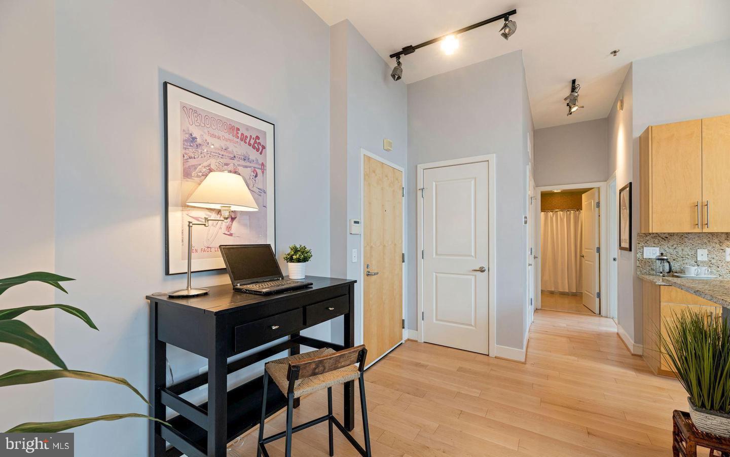 2125 14TH STREET NW 205W