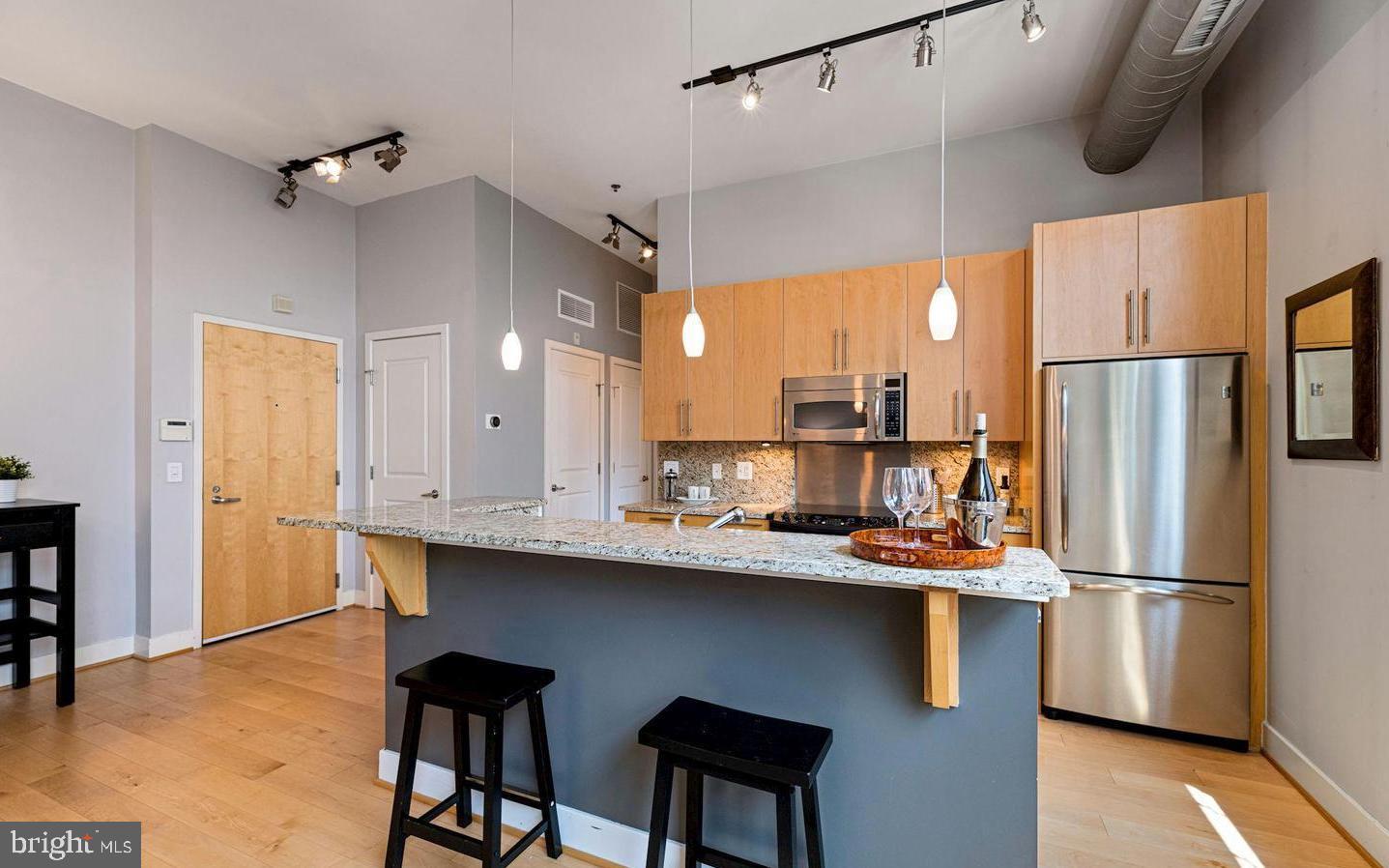 2125 14TH STREET NW 205W