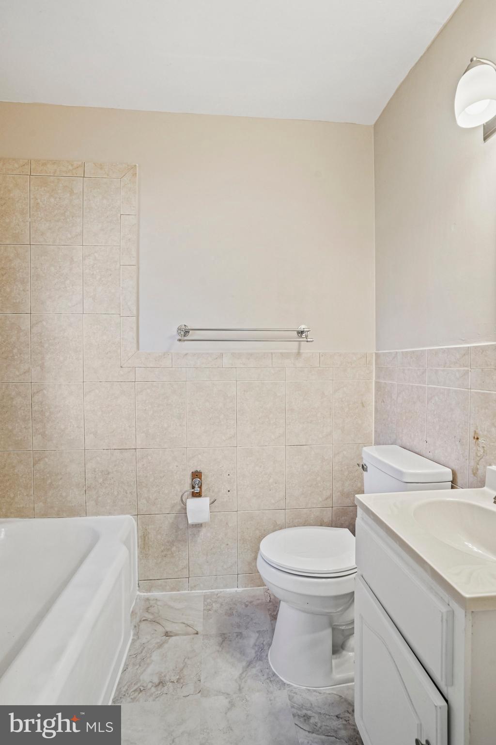 3808 W SE #202