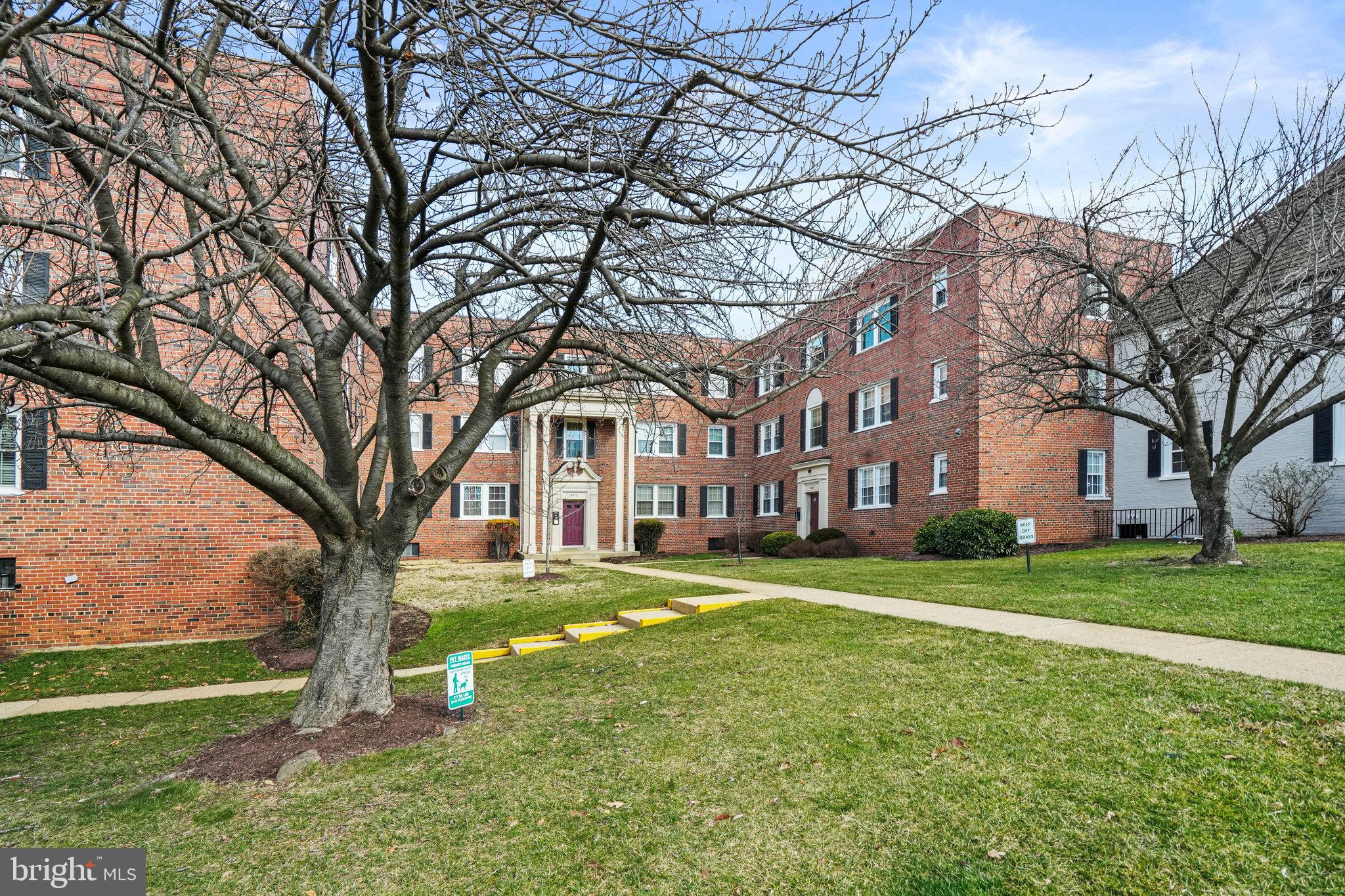 3808 W SE #202