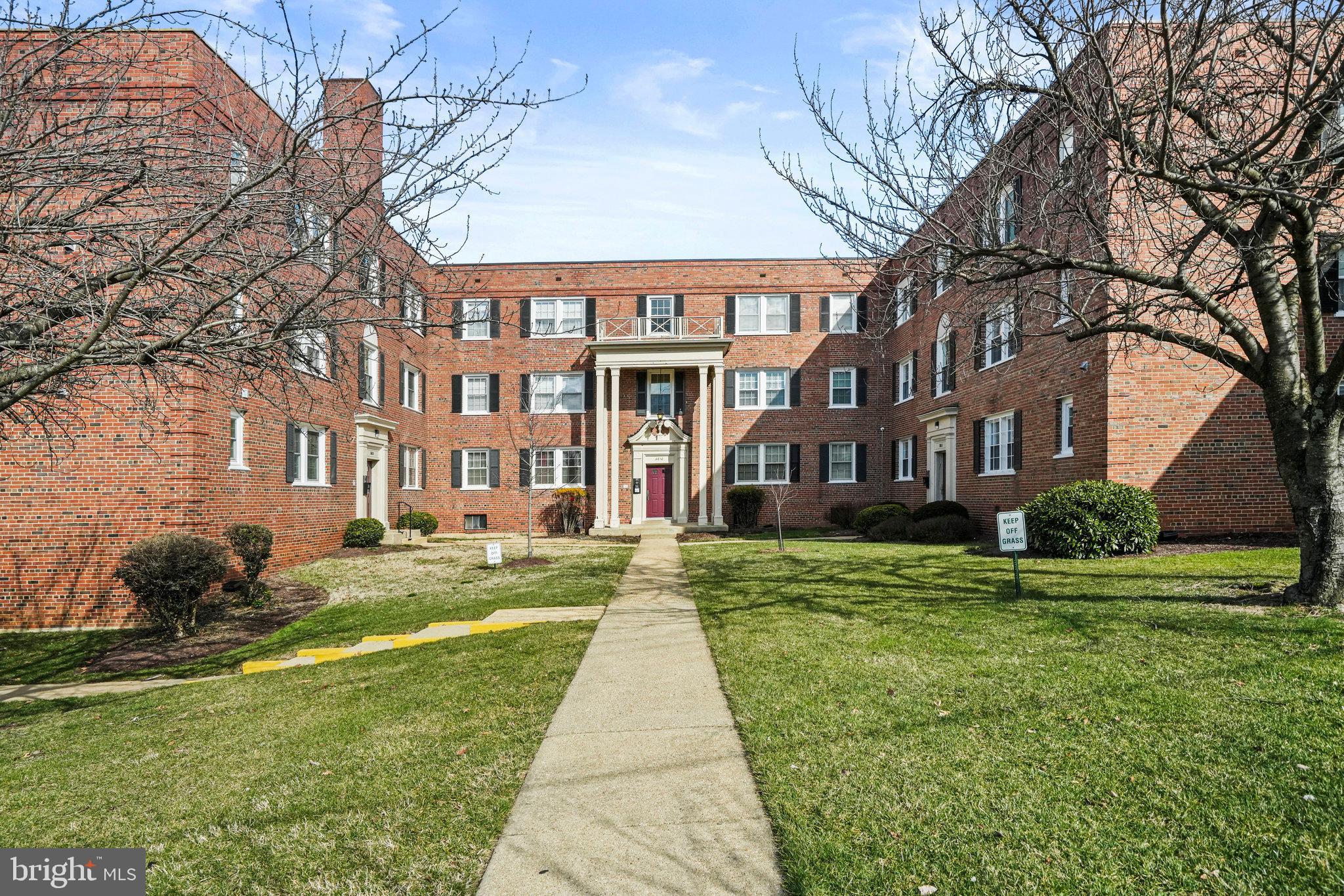 3808 W SE #202