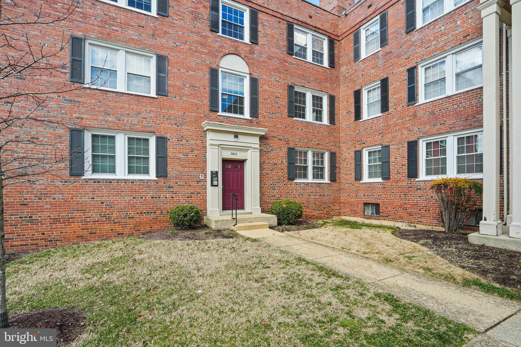 3808 W SE #202