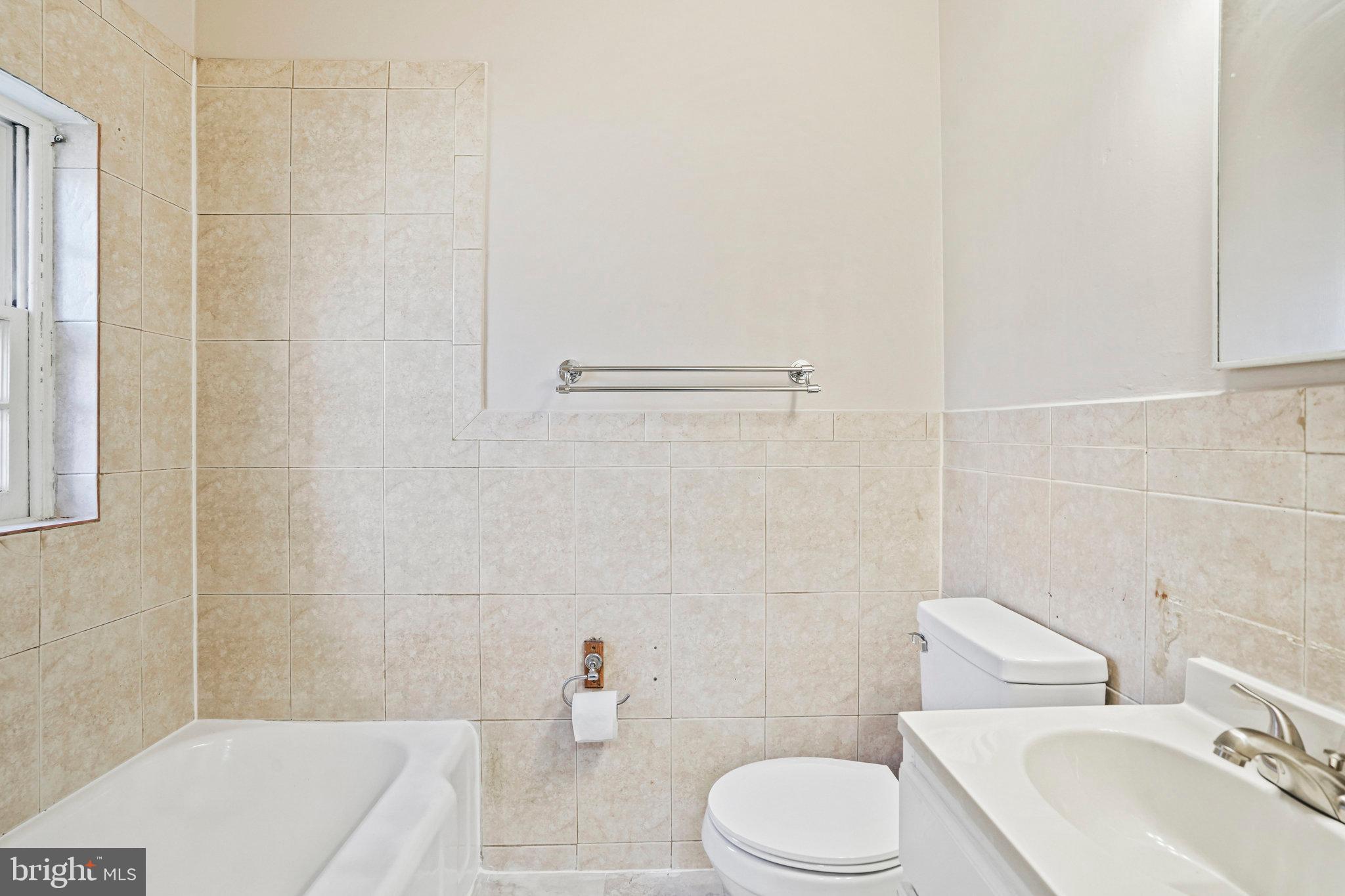 3808 W SE #202