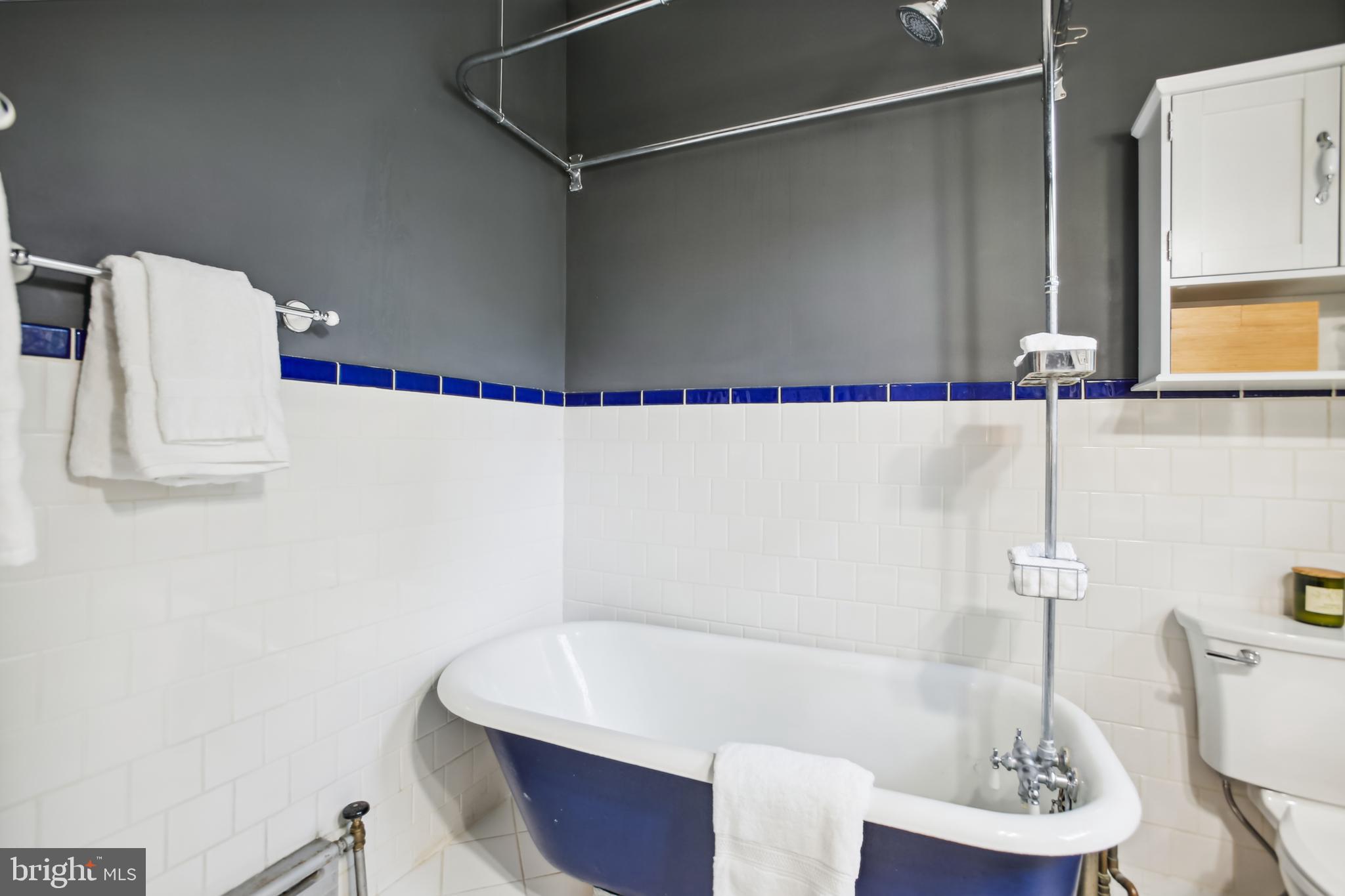 1705 LANIER PL NW 105