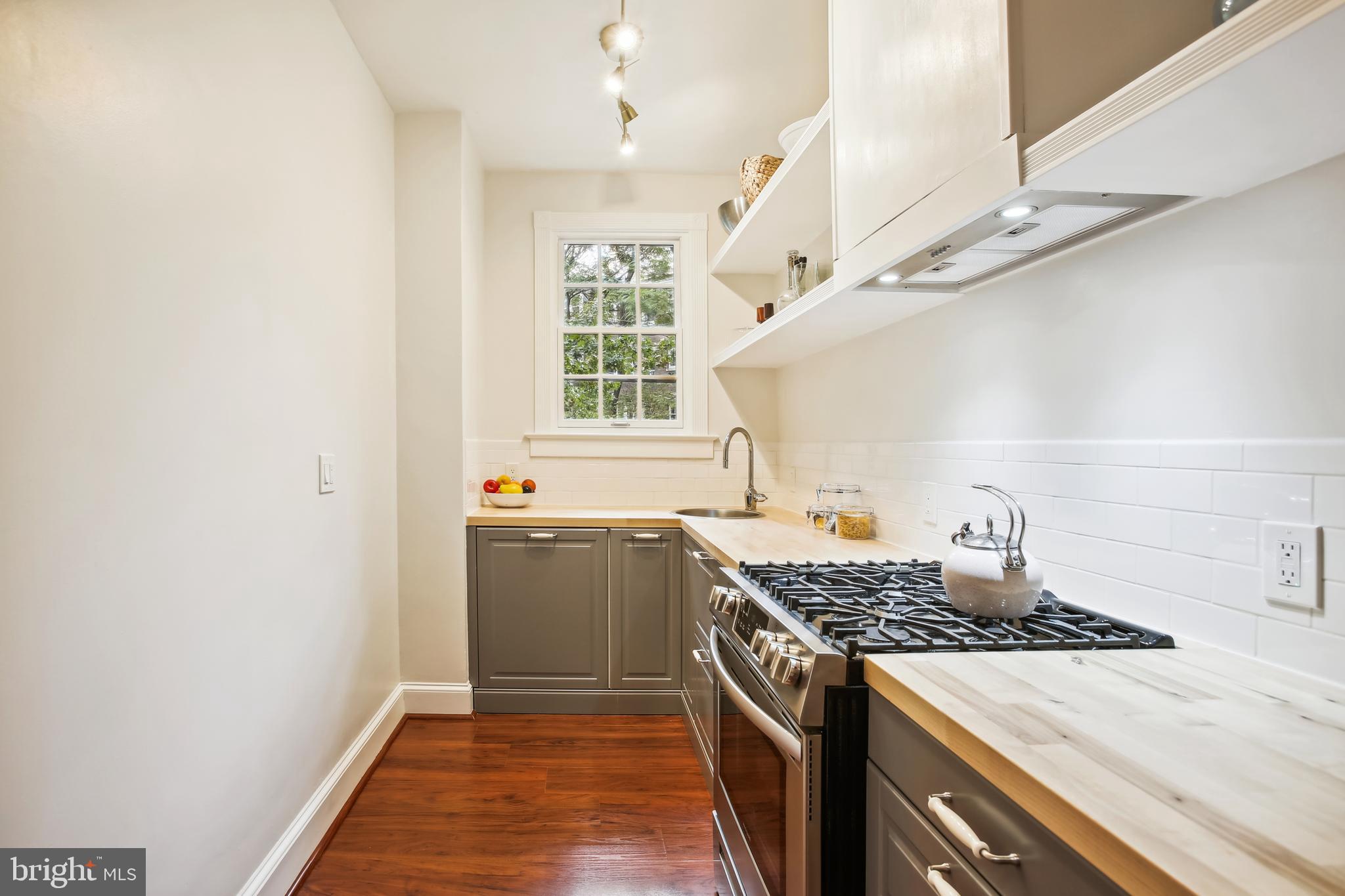 1705 LANIER PL NW 105