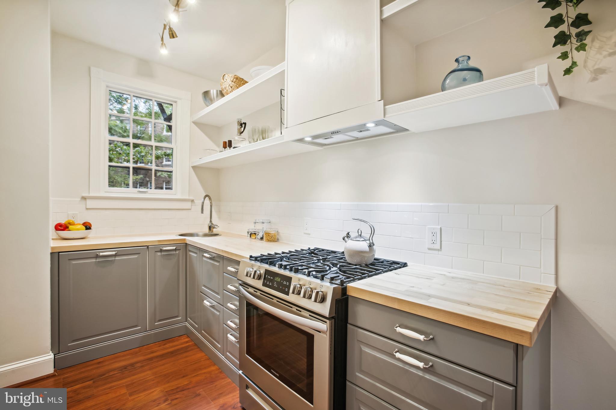 1705 LANIER PL NW 105