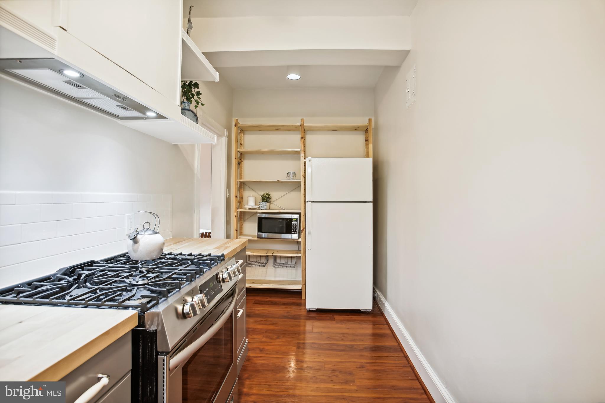 1705 LANIER PL NW 105